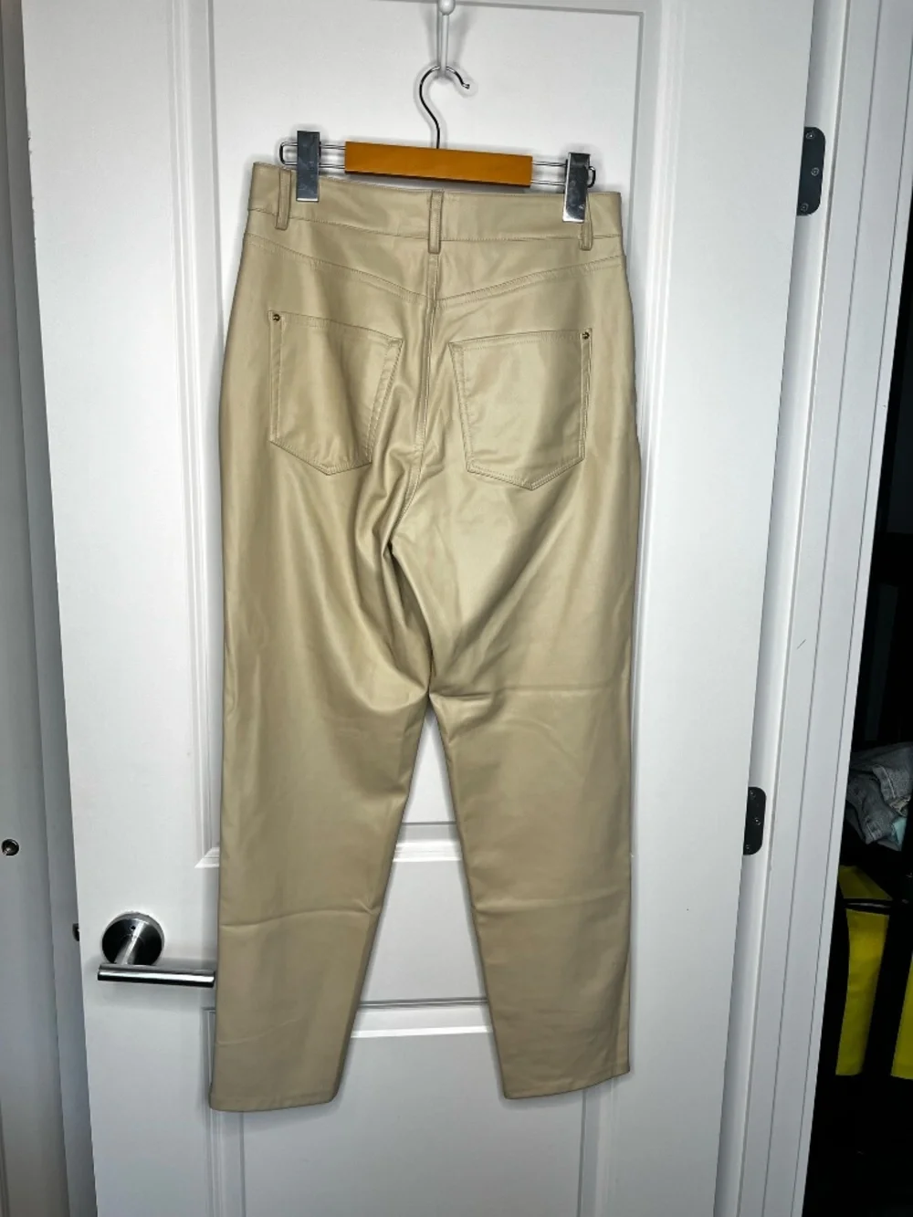 Zara Faux Leather Pants Size 4 Cream Beige High Waist Straight Leg Vegan Leather - Picture 4 of 11